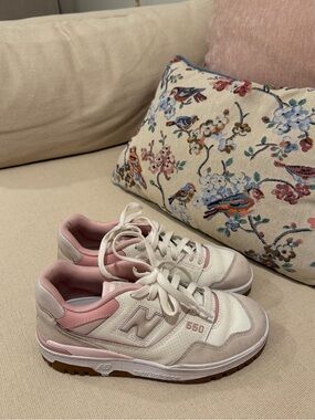 New Balance 550 Women's Sneakers in Pink and White